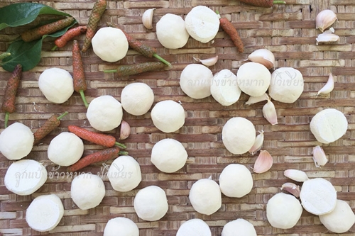 แป้งข้าวหมากสมุนไพร